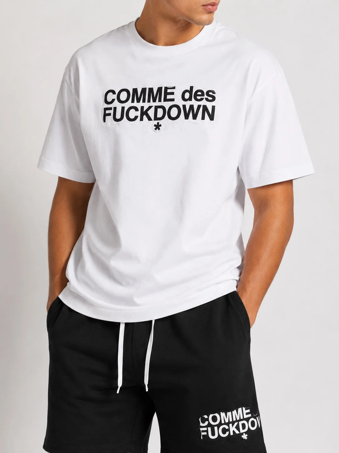 T-shirt Comme Des Fuckdown